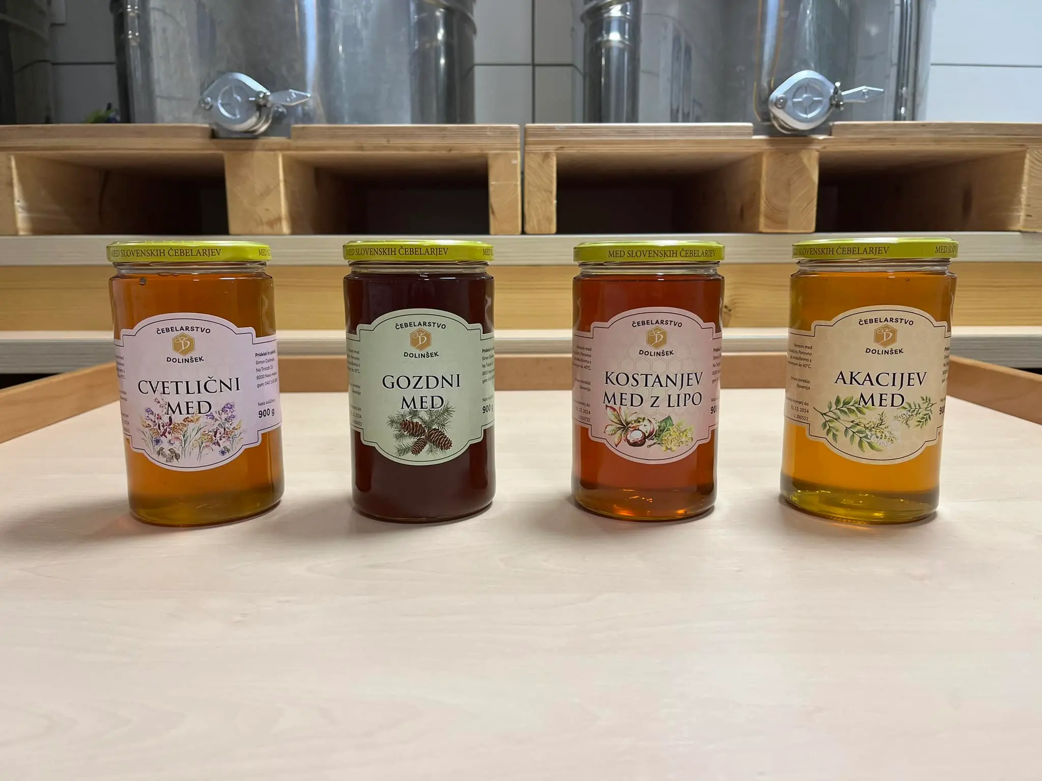 Naše čebelarstvo v sliki